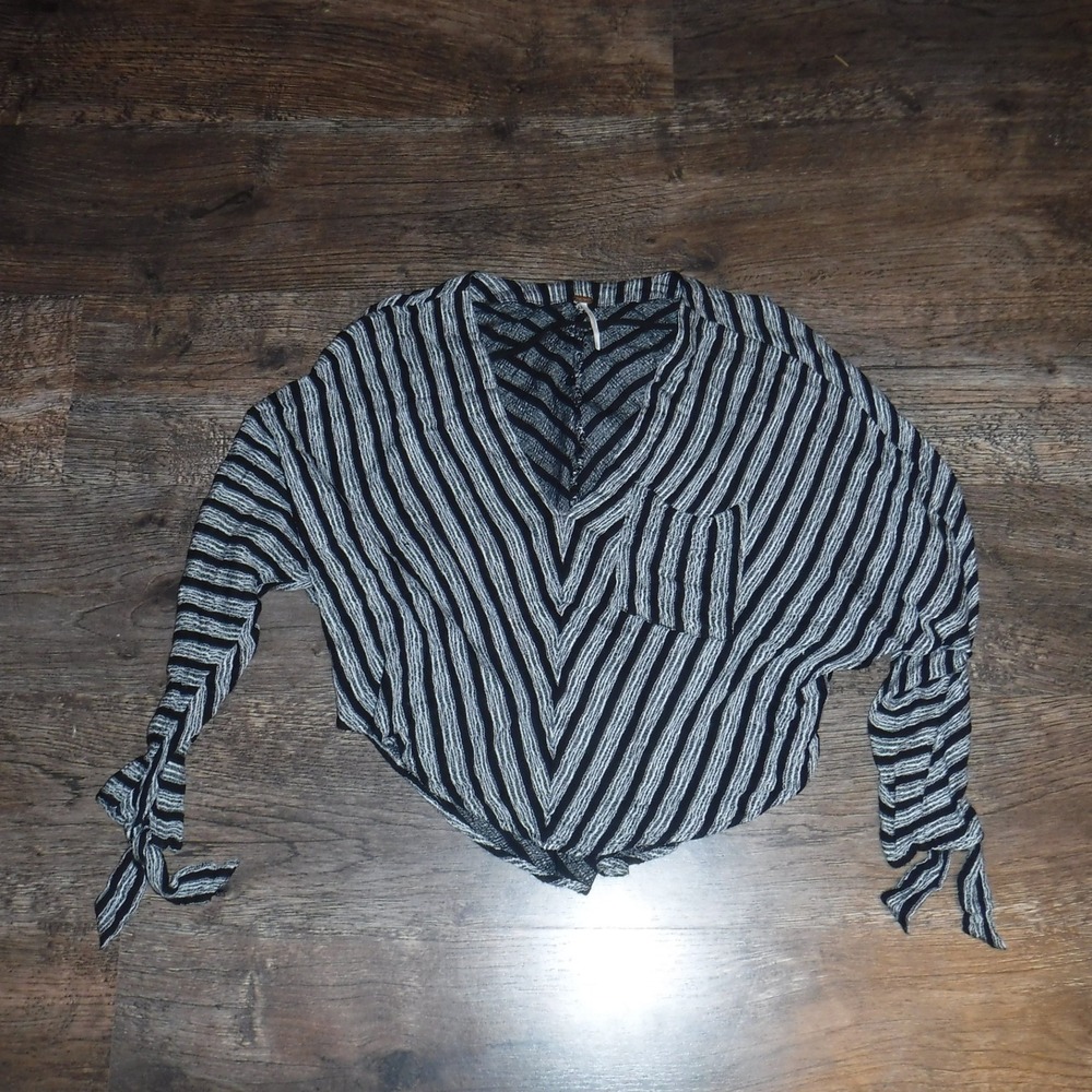 Free People Striped Long Sleeve Top V Neck Blouse Tie Hem Women's Boho Casual - Picture 3 of 7